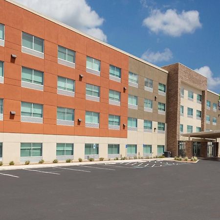 Holiday Inn Express & Suites - El Paso North By Ihg Exterior photo